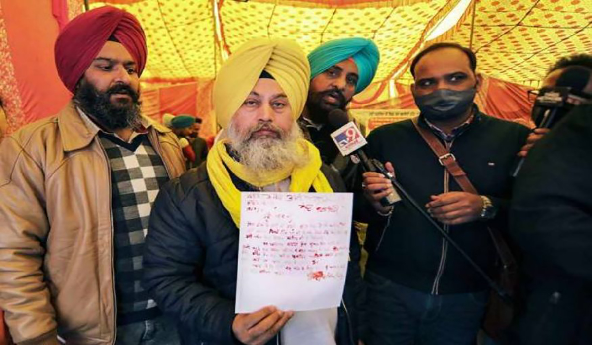 Protesting Farmers at Singhu Border Pen a Letter in Blood to PM Narendra Modi