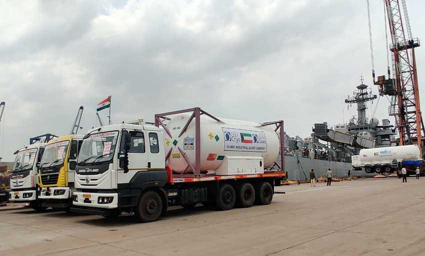 Kuwait sends 8 ISO tanks and 2 semi-trailers carrying 210 MT of Liquid Medical Oxygen and 1200 oxygen cylinders to India